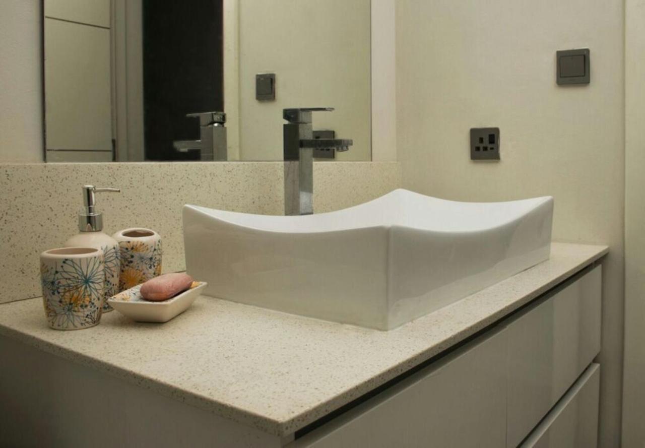 Luxury Modern 2-Bed Apartment Pereybere Grand Bay Εξωτερικό φωτογραφία